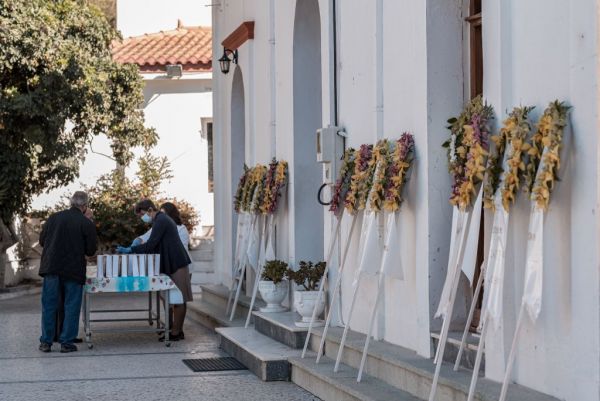 Σάμος : «Οι αγαθές ψυχές μένουν για πάντα ελεύθερες» – Συγκλονιστικός επικήδειος για τον 17χρονο Άρη