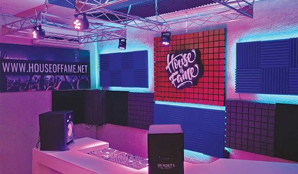 House of fame : Ποια τραγουδίστρια δέχτηκε πρόταση να αναλάβει την παρουσίαση του νέου ριάλιτι;