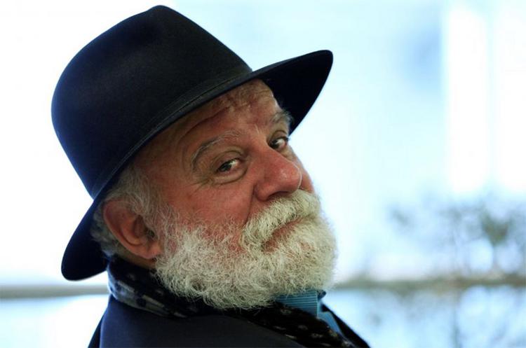 Χρήστος Νικολόπουλος και Σοφία Παπάζογλου τραγουδούν μαζί ανέκδοτους στίχους του Ρασούλη