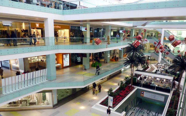 Lockdown : Πώς θα λειτουργεί το drive through στα εμπορικά κέντρα