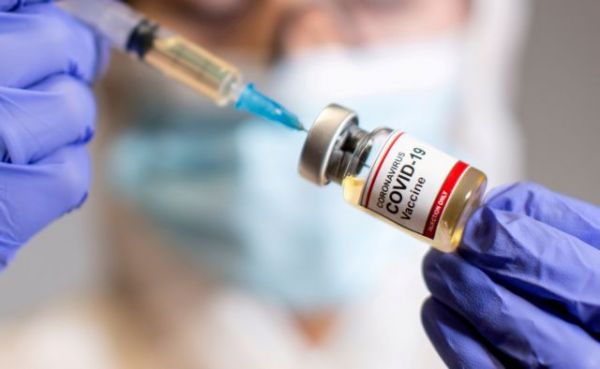 Εμβόλιο κοροναϊού : Η Βρετανία ετοιμάζεται για τις πρώτες χορηγήσεις
