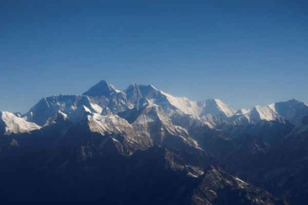 Έβερεστ : Επιστήμονες εγκατέστησαν μετεωρολογικό σταθμό στο ψηλότερο σημείο του κόσμου
