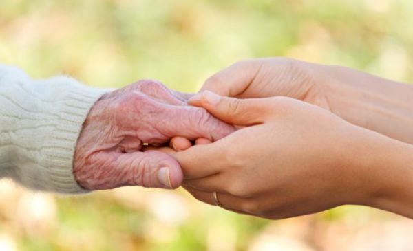 Τρίκαλα : «Εξυπνη» συσκευή προσφέρει βοήθεια σε άτομα που είναι μόνα στην καραντίνα