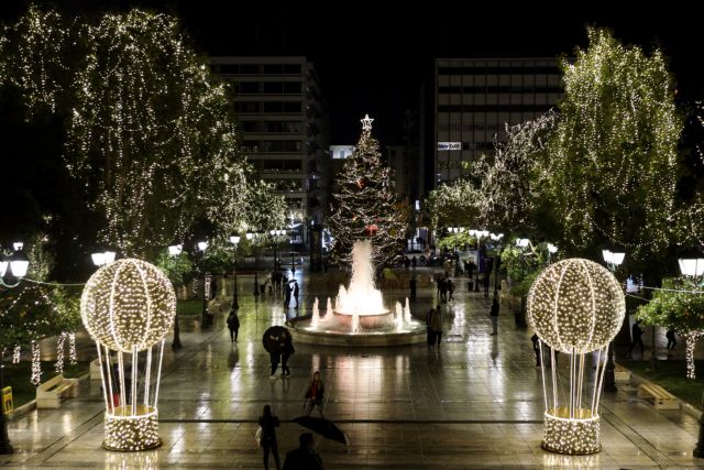 Κοροναϊός : Οι ειδικοί βάζουν φρένο σε ενδεχόμενη χαλάρωση των μέτρων στις γιορτές