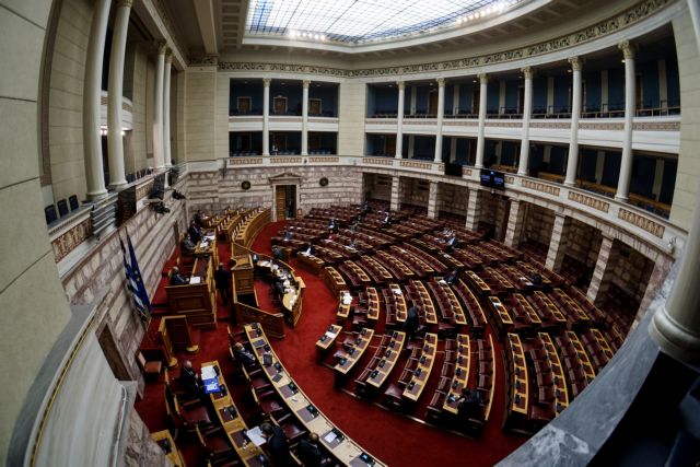 Βουλή : «Μάχη» πολιτικών αρχηγών – Ψηφίζεται ο προϋπολογισμός 2021