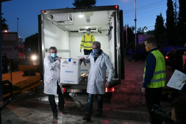 Κοροναϊός : Πώς θα κλείσετε ραντεβού για το εμβόλιο – Όλα όσα πρέπει να ξέρετε