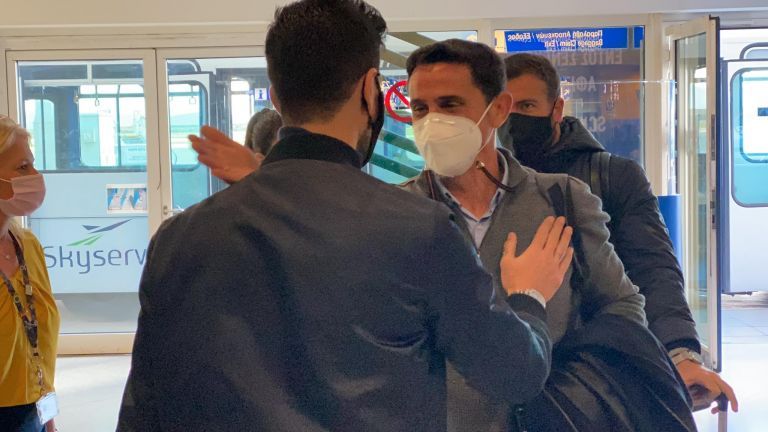 ΑΕΚ: Έφτασε στην Αθήνα ο Χιμένεθ