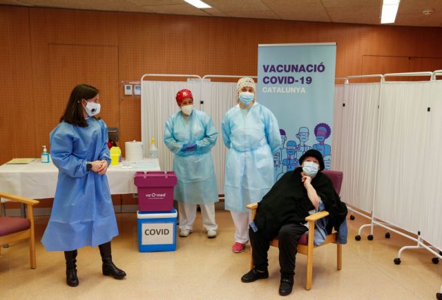 Κοροναϊός : Η Ισπανία «φακελώνει» όσους αρνούνται να εμβολιαστούν