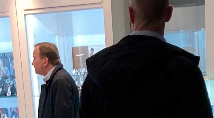 Κοροναϊός : Ο πρωθυπουργός της Σουηδίας βγήκε για ψώνια παραβιάζοντας τα μέτρα