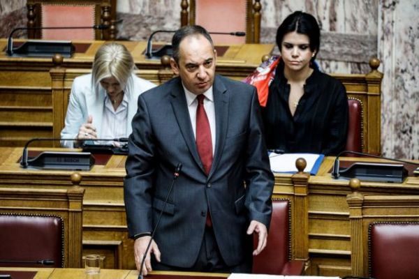 Στη ΜΕΘ του «Ευαγγελισμού» ο Γιάννης Πλακιωτάκης