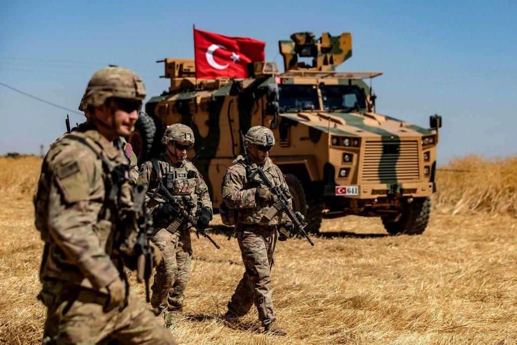 Συρία : Η Τουρκία εκκένωσε 7 στρατιωτικά παρατηρητήρια στα βορειοδυτικά