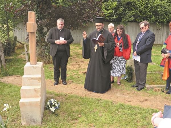 H ιστορία του τάφου του μεγάλου ποιητή Ανδρέα Κάλβου στην Αγγλία