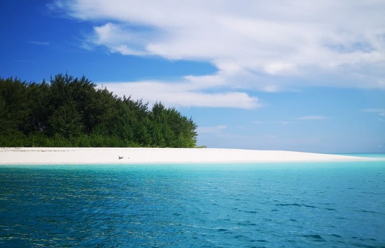 Αεροπορικά ταξίδια : Μια αεροσυνοδός μιλά για τη δουλειά της στον καιρό του κοροναϊού