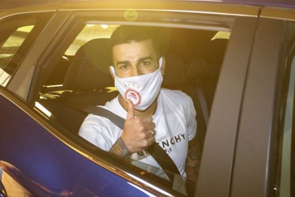 Σίλβα: «Περήφανος που βρίσκομαι στον Ολυμπιακό – Όλες οι ομάδες θέλουν να μας νικήσουν»