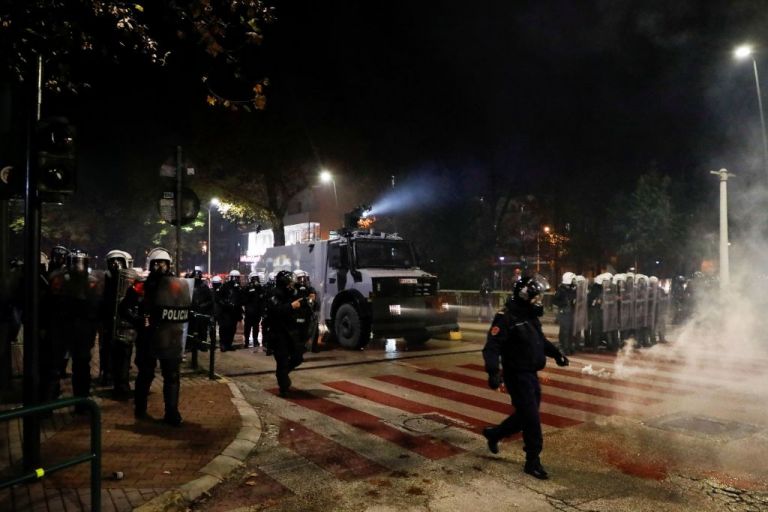 Αλβανία : Στους δρόμους για τέταρτη ημέρα οι πολίτες – Προσαγωγές ακόμα και ανηλίκων, αντιδράσεις από την Unicef