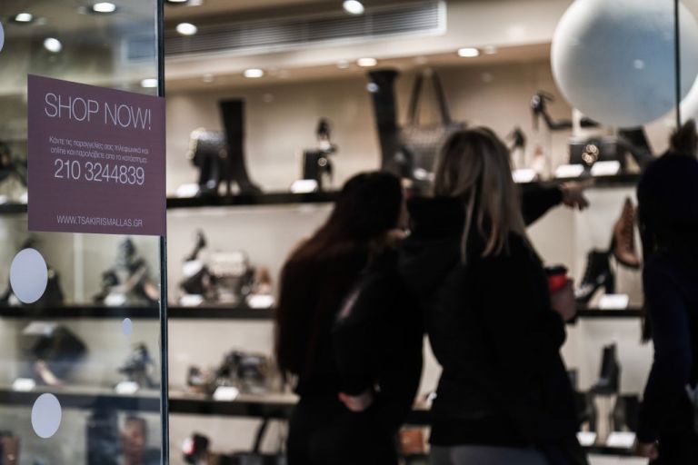 Γεωργιάδης : Αν ανοίγαμε την αγορά θα είχαμε 1.000 νεκρούς