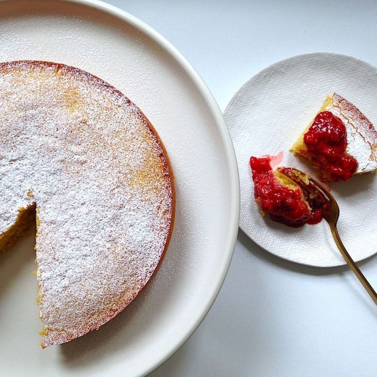 Κέικ αμυγδάλου: Απλό, κομψό και εξαίσιο