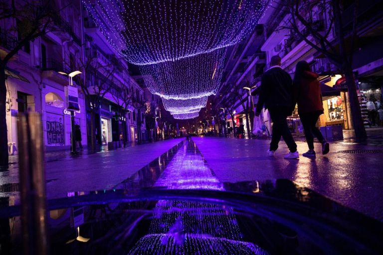 Οικονόμου : Αποστολή SMS και για την επιστροφή από το ρεβεγιόν