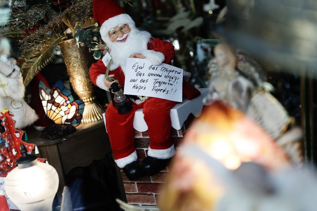 Lockdown : «Φρένο» στο λιανεμπόριο από τους ειδικούς – Τι θα γίνει με τα κομμωτήρια, βιβλιοπωλεία