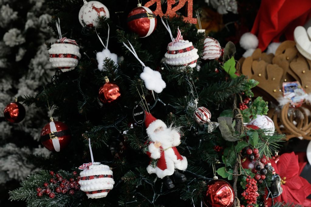 Lockdown : Λιανεμπόριο μόνο με click away – Αντιδράσεις για το μερικό άνοιγμα