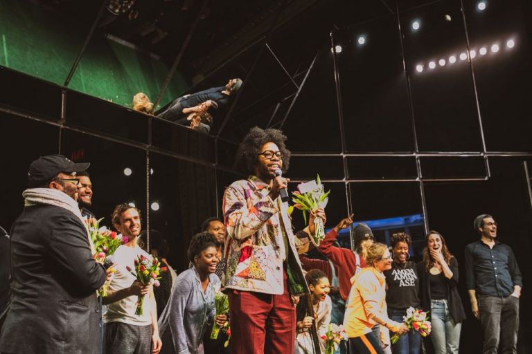 Πάνω από 150.000 δολάρια δώρισε σε θεατρικούς συγγραφείς ο πολυσυζητημένος Jeremy O. Harris