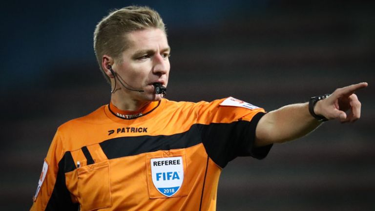 Βέλγος θα διαιτητεύσει την αναμέτρηση Λέστερ – ΑΕΚ