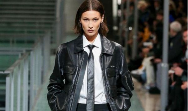 Μπέλα Χαντίντ : Ντύσου σαν top model σε αυτήν την καραντίνα
