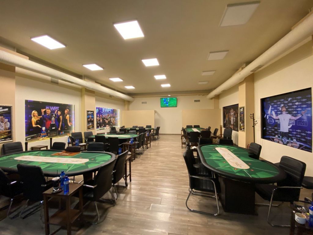 Περιστέρι : Τσουχτερά πρόστιμα και τρεις συλλήψεις σε σύλλογο χαρτοπαιξίας – Λειτουργούσε κατά παράβαση των μέτρων για τον κοροναϊό