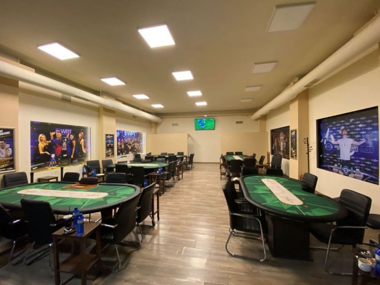 Περιστέρι : Τσουχτερά πρόστιμα και τρεις συλλήψεις σε σύλλογο χαρτοπαιξίας – Λειτουργούσε κατά παράβαση των μέτρων για τον κοροναϊό