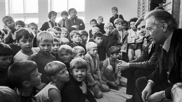 Ο Gianni Rodari μπόλιασε με μαρξισμό και μαγεία την λογοτεχνία για παιδιά