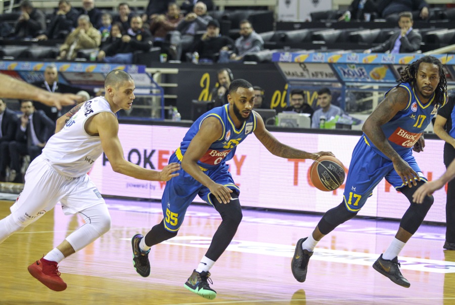 Ανακοίνωσε την επιστροφή Χάροου το Περιστέρι