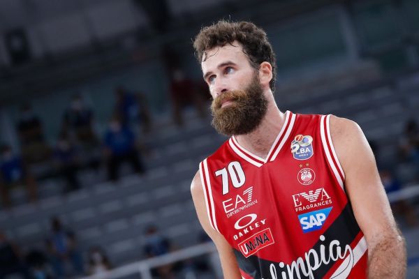 Ντατόμε : «Επιστρέφω στο σπίτι μου…»