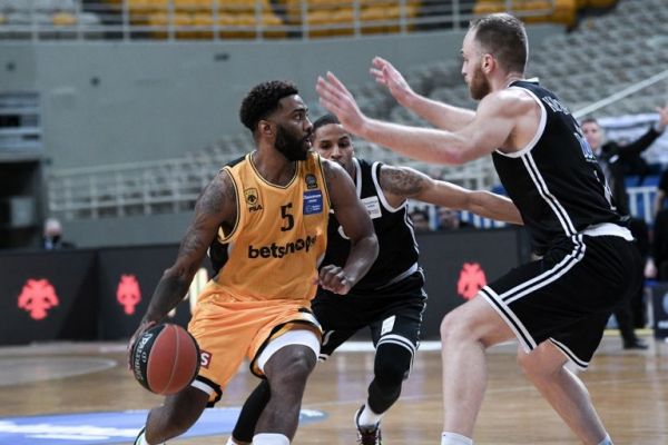 Ο Ματσιούλις «καθάρισε» για την ΑΕΚ (85-84)