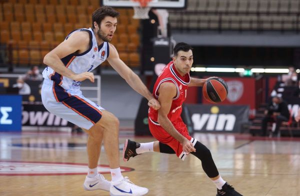 «Προσγείωση» από την… υπερηχητική Βαλένθια (85-96)