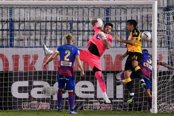 ΑΕΚ – Βόλος : Τρομερό γκολ με απευθείας εκτέλεση κόρνερ από τον Τάνκοβιτς