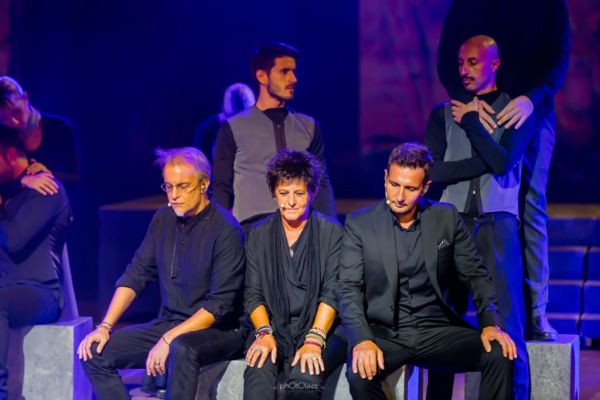 Η «Όμορφή πόλη» του Μίκη Θεοδωράκη σε online streaming