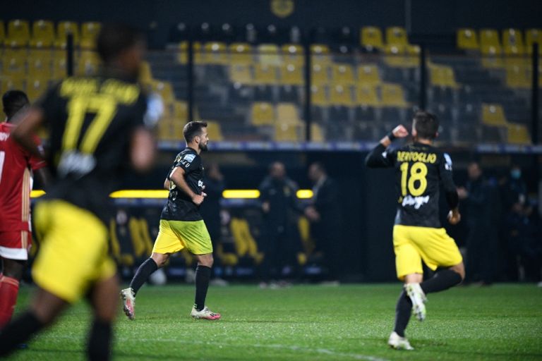 Άρης : Με νίκη στη Λάρισα επιστρέφει στην κορυφή