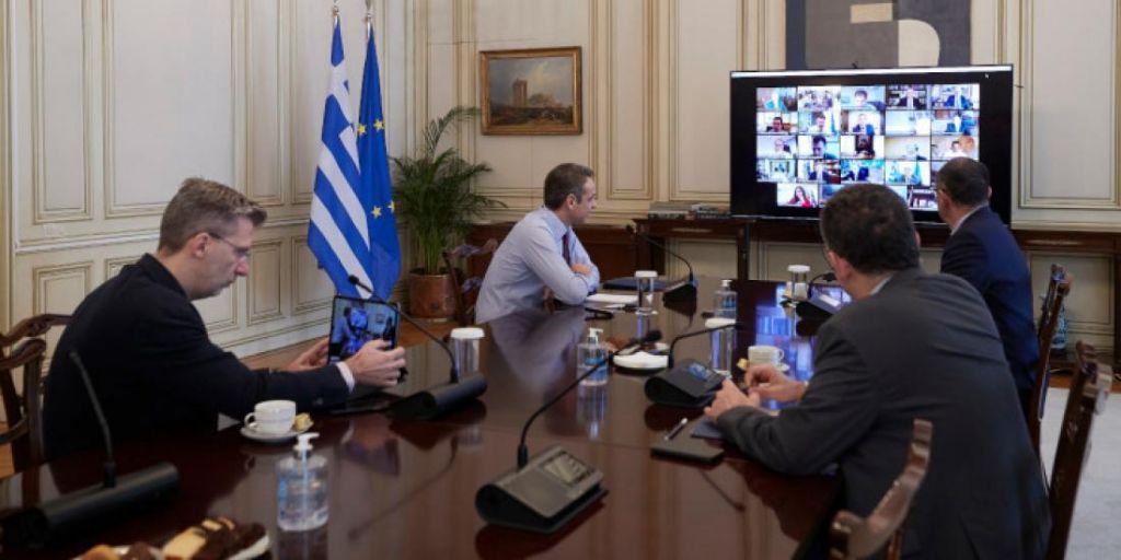 Editorial Ta Nea: Everyday life