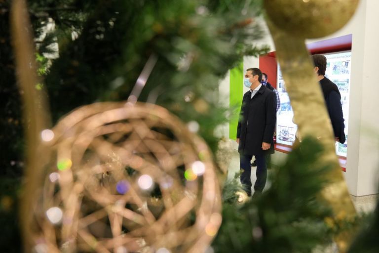 Τα κάλαντα και το… bella ciao των παιδιών της Κιβωτού στον Τσίπρα