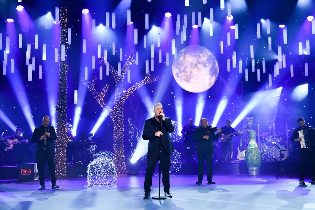 Ο Αντώνης Ρέμος υπόσχεται: «Κι αν φύγουν οι άλλοι, αύριο πάλι θα είμαι εδώ»