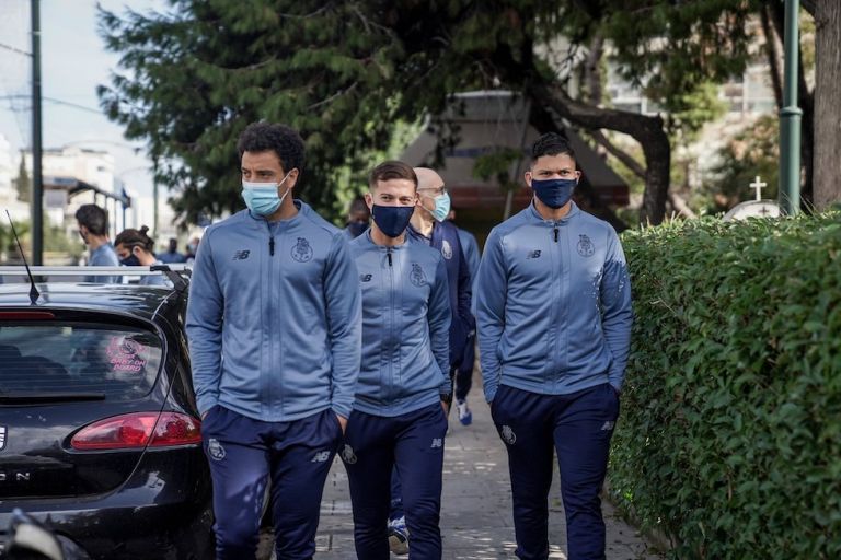 Πρωινή βόλτα για τους παίκτες της Πόρτο πριν τον Ολυμπιακό