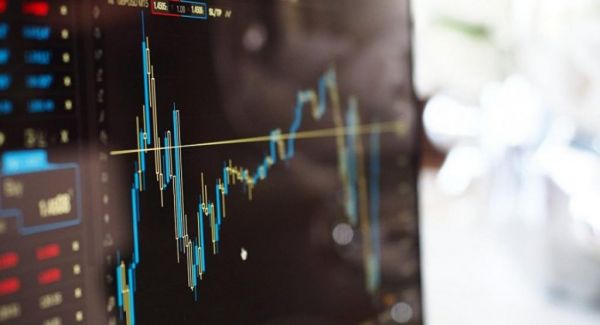 Χρηματιστήριο : Με απώλειες 11,75% έκλεισε το 2020 – Χάθηκαν 7,8 δισ. ευρώ