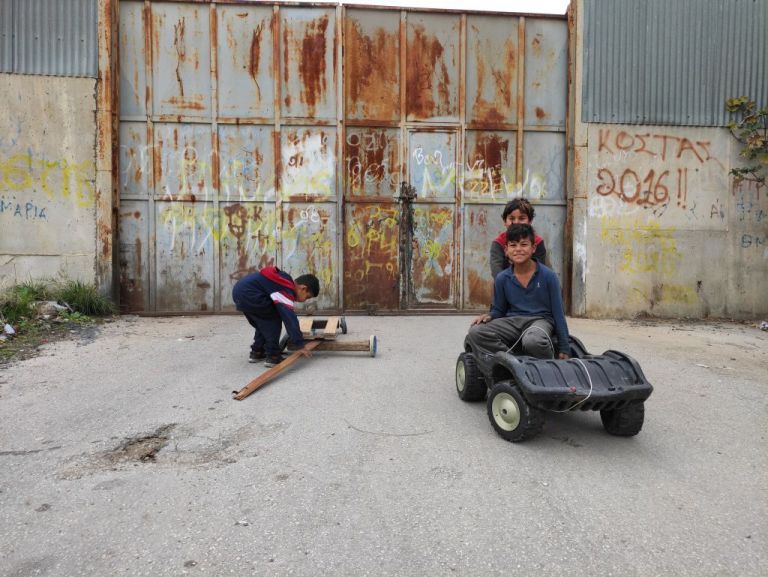 Δυτική Αττική : Ο κοροναϊός, το σκληρό lockdown και η φτώχεια που βιώνουν οι κάτοικοι