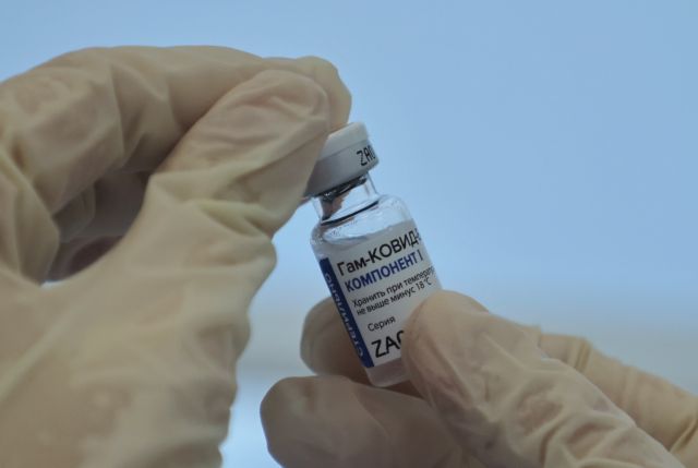 Ρωσία : Κυκλοφόρησε και δεύτερο εμβόλιο κατά του κοροναϊού