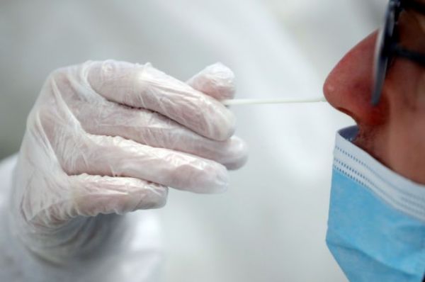 ΗΠΑ: Εγκρίθηκε τεστ κοροναϊού στο σπίτι χωρίς ιατρική συνταγή