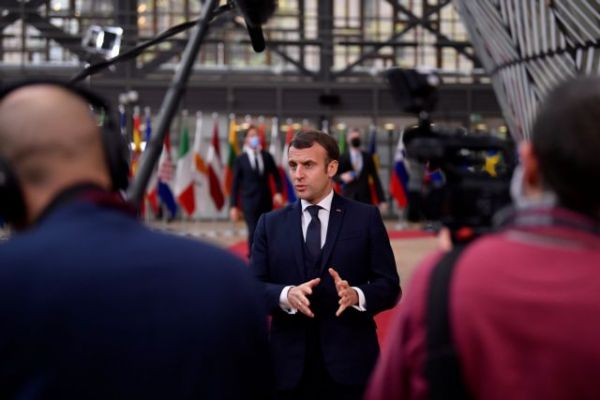 Μακρόν : Η ΕΕ πρέπει να υπερασπίζεται την  κυριαρχία των χωρών – μελών της