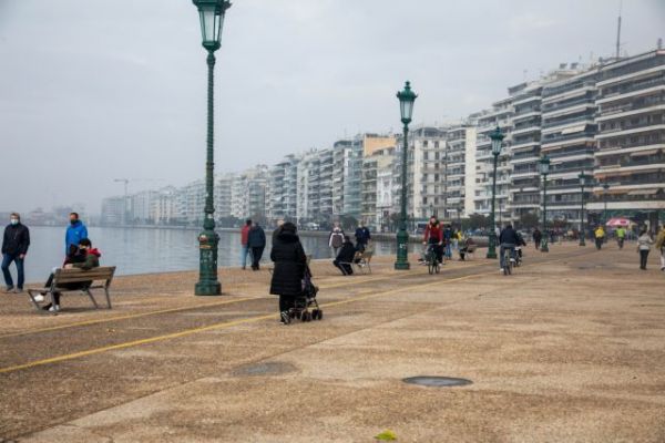 Παγώνη : Με 100 θανάτους τη μέρα δεν μας απασχολεί το ρεβεγιόν – Να μην ανοίξουν λιανεμπόριο και εκκλησίες