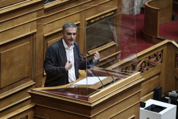 Τσακαλώτος : H Ελλάδα παραμένει στον πάτο της Ευρώπης σε δαπάνες για την αντιμετώπιση του κοροναϊού