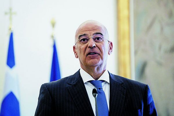 Δένδιας προς Τσαβούσογλου :  Είθε το 2021 η Τουρκία να σταματήσει τις απειλές πολέμου στην Ελλάδα