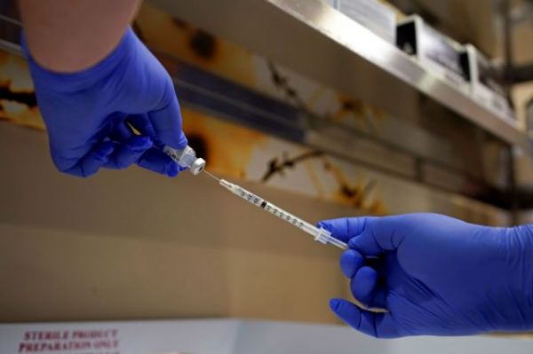 Κοροναϊός : Στην τελική ευθεία οι προετοιμασίες ενόψει της άφιξης του εμβολίου -Ποιοι θα το λάβουν πρώτοι, πώς θα κλείνουμε το ραντεβού